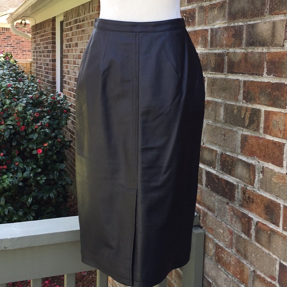Leather skirt - Picture 3 of 4